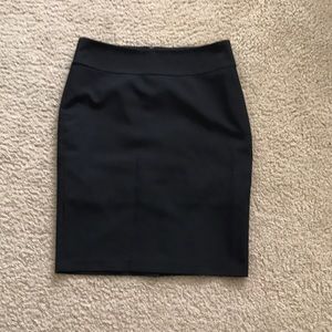 Black pencil skirt size 9